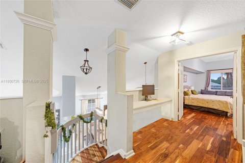 Villa ou maison à vendre à Pembroke Pines, Floride: 4 chambres, 275.46 m2 № 1989476 - photo 24