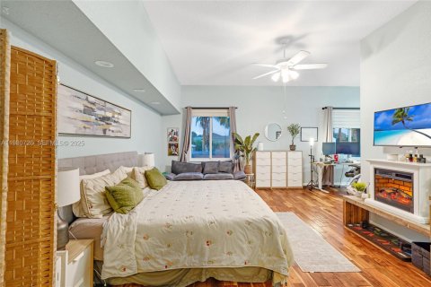 Villa ou maison à vendre à Pembroke Pines, Floride: 4 chambres, 275.46 m2 № 1989476 - photo 26