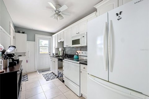 Villa ou maison à louer à Altamonte Springs, Floride: 2 chambres, 81.38 m2 № 1901524 - photo 20