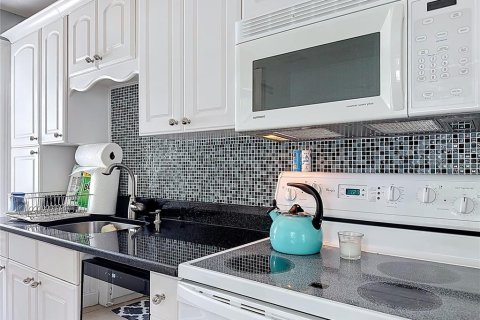 Villa ou maison à louer à Altamonte Springs, Floride: 2 chambres, 81.38 m2 № 1901524 - photo 21