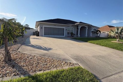 Casa en venta en North Port, Florida, 3 dormitorios, 165.74 m2 № 2107689 - foto 4