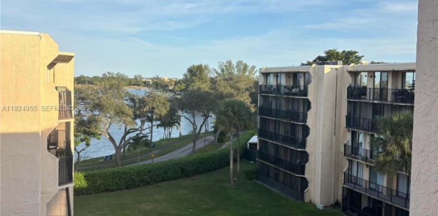 Condo à Pompano Beach, Floride, 1 chambre № 1984065