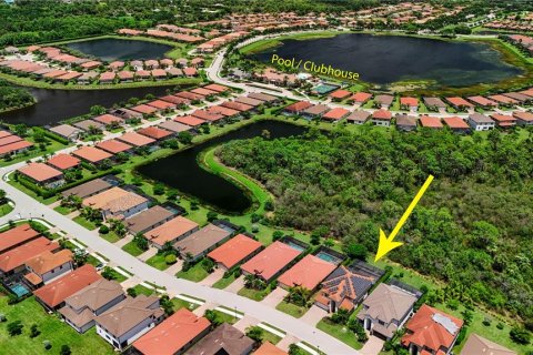 House in Naples, Florida 5 bedrooms, 300.45 sq.m. № 2258526 - photo 13