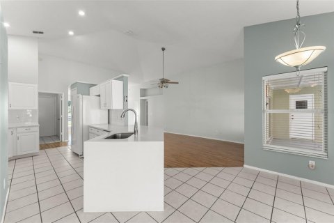 Villa ou maison à vendre à Ocoee, Floride: 4 chambres, 185.06 m2 № 2421664 - photo 13