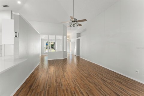 Villa ou maison à vendre à Ocoee, Floride: 4 chambres, 185.06 m2 № 2421664 - photo 9