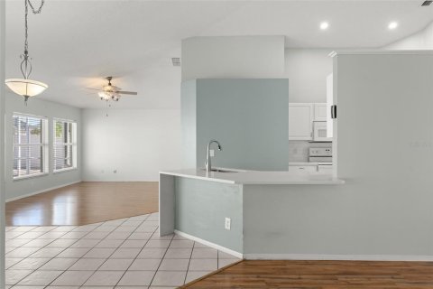 Villa ou maison à vendre à Ocoee, Floride: 4 chambres, 185.06 m2 № 2421664 - photo 12