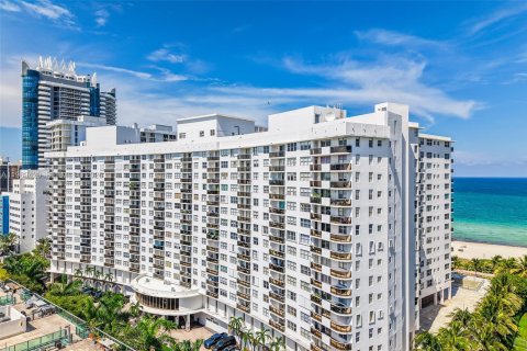 Купить кондоминиум в Майами-Бич, Флорида 1 спальня, 119.84м2, № 2057799 - фото 20