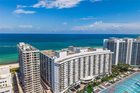Купить кондоминиум в Майами-Бич, Флорида 1 спальня, 119.84м2, № 2057799 - фото 21