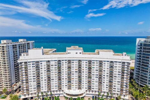 Купить кондоминиум в Майами-Бич, Флорида 1 спальня, 119.84м2, № 2057799 - фото 6
