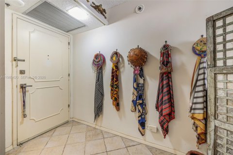 Купить кондоминиум в Майами-Бич, Флорида 1 спальня, 119.84м2, № 2057799 - фото 16