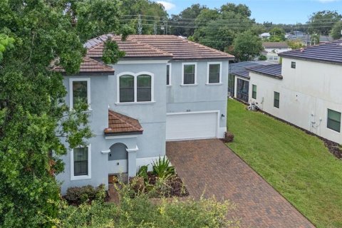 House in Haines City, Florida 3 bedrooms, 187.57 sq.m. № 1881267 - photo 4