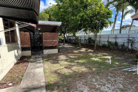 Casa en venta en Miramar, Florida, 4 dormitorios, 163.69 m2 № 2000679 - foto 26