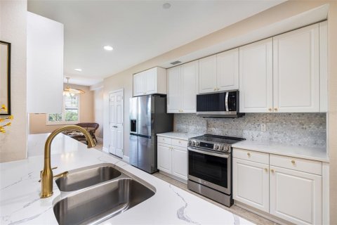 Copropriété à vendre à Punta Gorda, Floride: 2 chambres, 166.11 m2 № 2137775 - photo 14