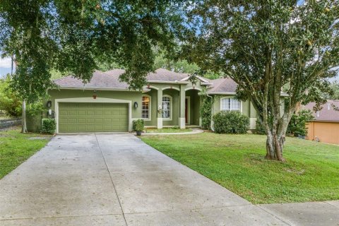 House in Minneola, Florida 5 bedrooms, 256.41 sq.m. № 2321226 - photo 2