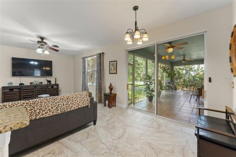 House in Minneola, Florida 5 bedrooms, 256.41 sq.m. № 2321226 - photo 27