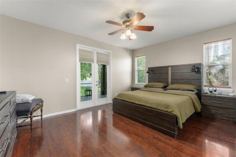 House in Minneola, Florida 5 bedrooms, 256.41 sq.m. № 2321226 - photo 15