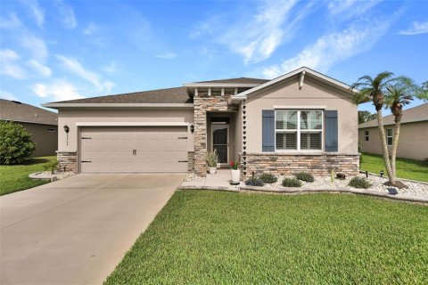 House in Ocala, Florida 3 bedrooms, 168.25 sq.m. № 1793461 - photo 1