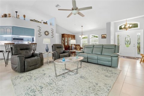 House in Brooksville, Florida 3 bedrooms, 168.43 sq.m. № 1811051 - photo 18