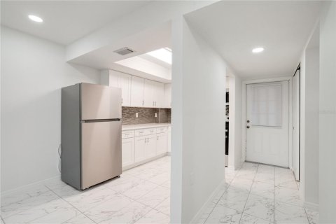 Condo in Bradenton, Florida, 1 bedroom № 2109709 - photo 8