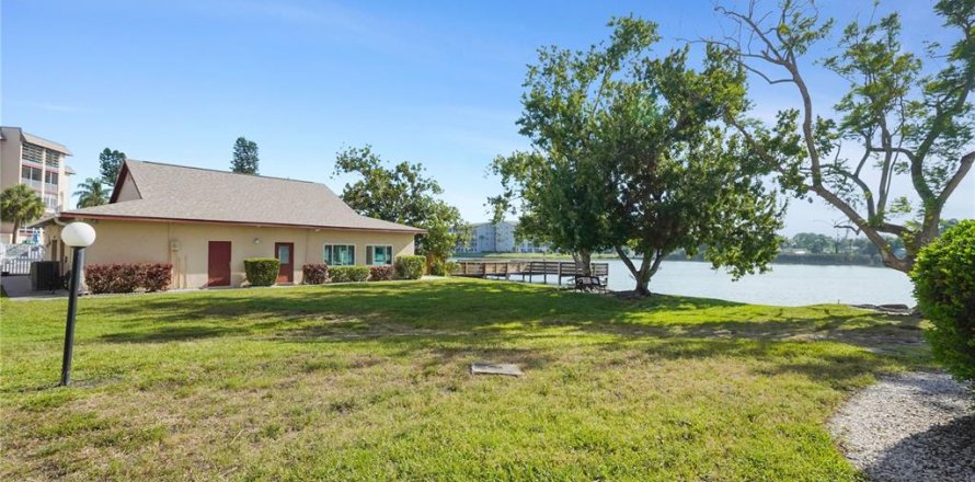 Condo in Bradenton, Florida, 1 bedroom № 2109709