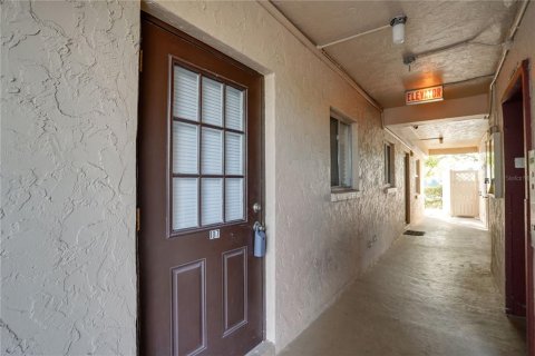 Condo in Bradenton, Florida, 1 bedroom № 2109709 - photo 2