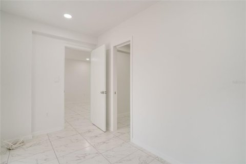 Condo in Bradenton, Florida, 1 bedroom № 2109709 - photo 24