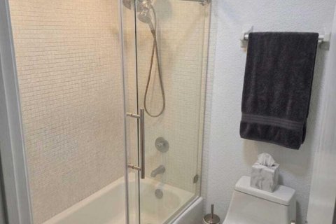 Купить кондоминиум в Лодерхилл, Флорида 3 комнаты, 74.32м2, № 2178226 - фото 5