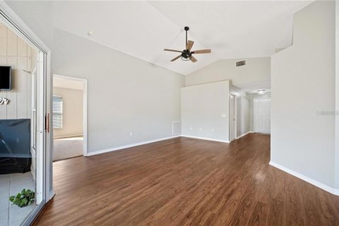 Casa en venta en Lakeland, Florida, 3 dormitorios, 131.09 m2 № 2431871 - foto 9