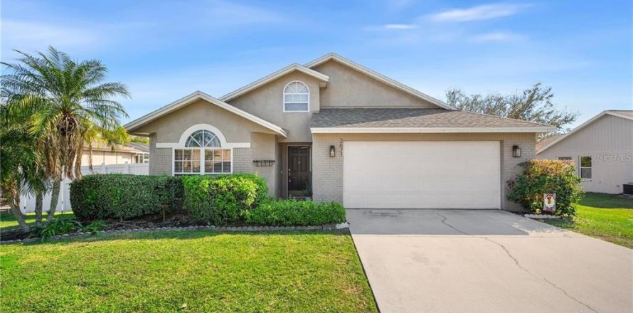 Casa en Lakeland, Florida 3 dormitorios, 131.09 m2 № 2431871