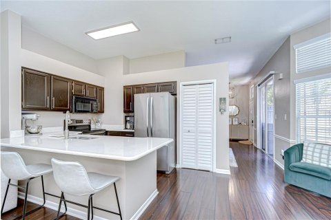 Touwnhouse à vendre à Tampa, Floride: 2 chambres, 139.73 m2 № 1912122 - photo 18