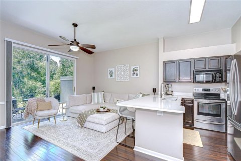 Touwnhouse à vendre à Tampa, Floride: 2 chambres, 139.73 m2 № 1912122 - photo 17