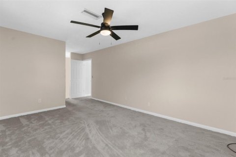 House in Spring Hill, Florida 3 bedrooms, 156.54 sq.m. № 1654555 - photo 9