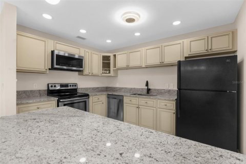 House in Spring Hill, Florida 3 bedrooms, 156.54 sq.m. № 1654555 - photo 19