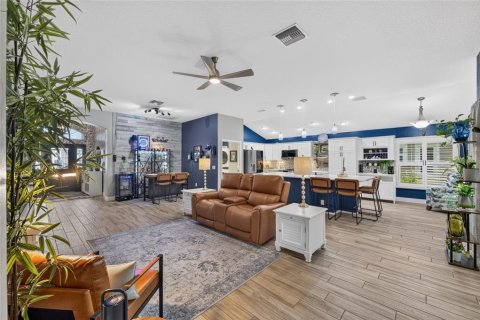 Casa en venta en The Villages, Florida, 3 dormitorios, 189.24 m2 № 2430740 - foto 6