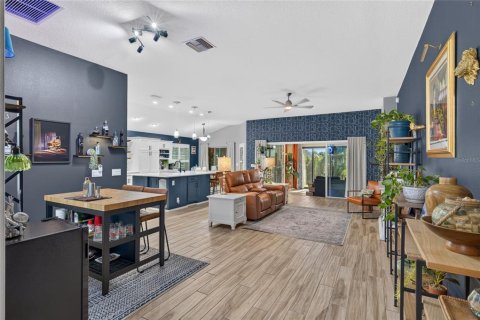Casa en venta en The Villages, Florida, 3 dormitorios, 189.24 m2 № 2430740 - foto 4