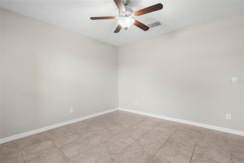 Villa ou maison à vendre à Zephyrhills, Floride: 4 chambres, 238.76 m2 № 2211527 - photo 17