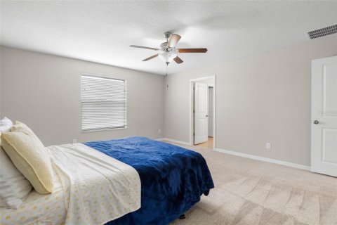 Villa ou maison à vendre à Zephyrhills, Floride: 4 chambres, 238.76 m2 № 2211527 - photo 20