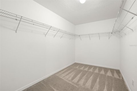 Villa ou maison à vendre à Zephyrhills, Floride: 4 chambres, 238.76 m2 № 2211527 - photo 24