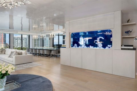 Condo in Miami Beach, Florida, 7 bedrooms  № 1799661 - photo 5