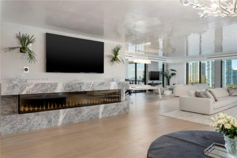 Condo in Miami Beach, Florida, 7 bedrooms  № 1799661 - photo 6