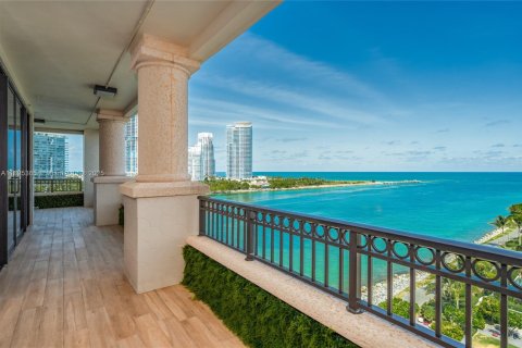 Condo in Miami Beach, Florida, 7 bedrooms  № 1799661 - photo 23
