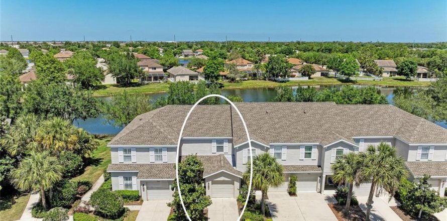 Touwnhouse à Lakewood Ranch, Floride 2 chambres, 107.77 m2 № 2120322