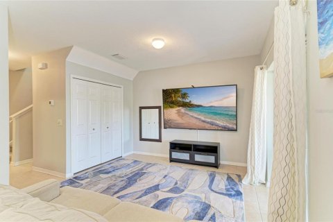 Touwnhouse à vendre à Lakewood Ranch, Floride: 2 chambres, 107.77 m2 № 2120322 - photo 6