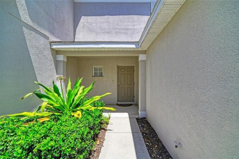 Touwnhouse à vendre à Lakewood Ranch, Floride: 2 chambres, 107.77 m2 № 2120322 - photo 4