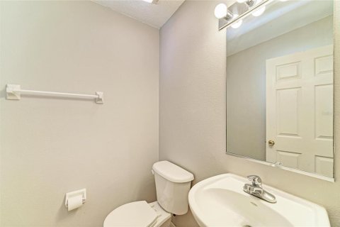 Touwnhouse à vendre à Lakewood Ranch, Floride: 2 chambres, 107.77 m2 № 2120322 - photo 19