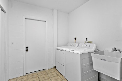 Villa ou maison à vendre à Sarasota, Floride: 3 chambres, 137.5 m2 № 2400090 - photo 14