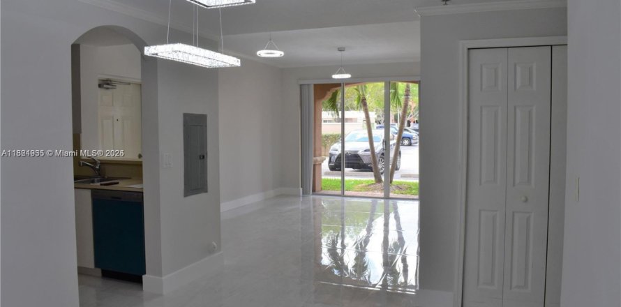 Appartement à Doral, Floride 3 chambres, 118.08 m2 № 1786945