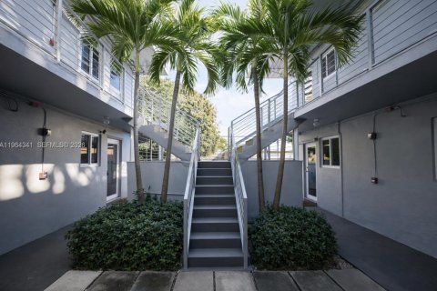 Apartamento en alquiler en Miami, Florida № 2026769 - foto 12