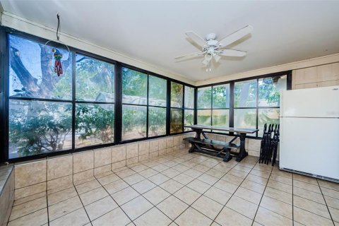 House in Saint Petersburg, Florida 2 bedrooms, 111.11 sq.m. № 1636883 - photo 19