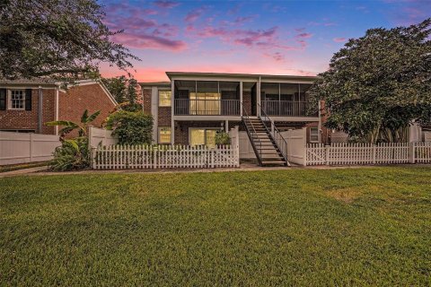 Condo in Tampa, Florida, 1 bedroom  № 2142789 - photo 2